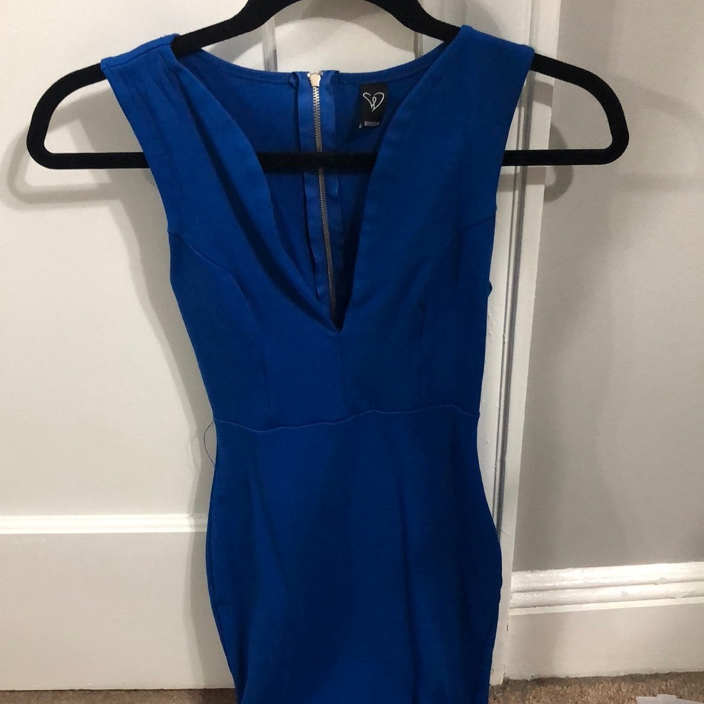 Blue midi dress. Zipped back.